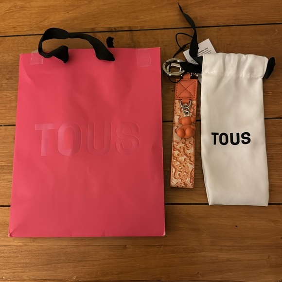 TOUS keychain - Picture 8 of 8